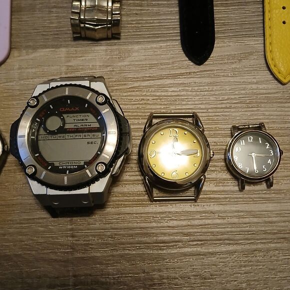 Huge Watch Lot of 25+ Mixed Brands Vintage & Modern Parts/Repair Untested-Box 40 main image 10